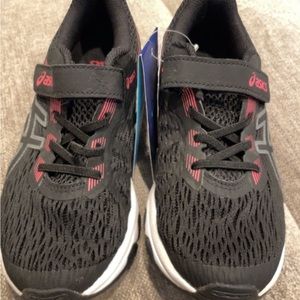 Asics GT-1000 Girls Toddlers Black Athletic Sneaker
Shoes